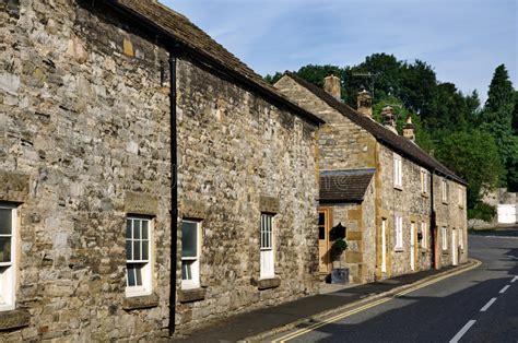 Row of Cottages in Ashford-on-the-Water Stock Image - Image of home, scenic: 34545695