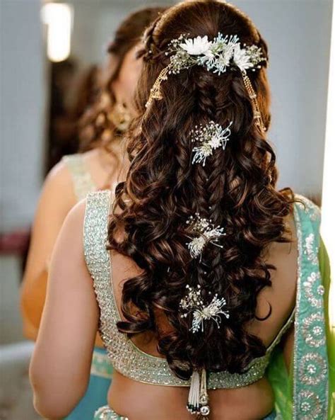 15 Indian Bridal Hairstyles With Flowers - Candy Crow