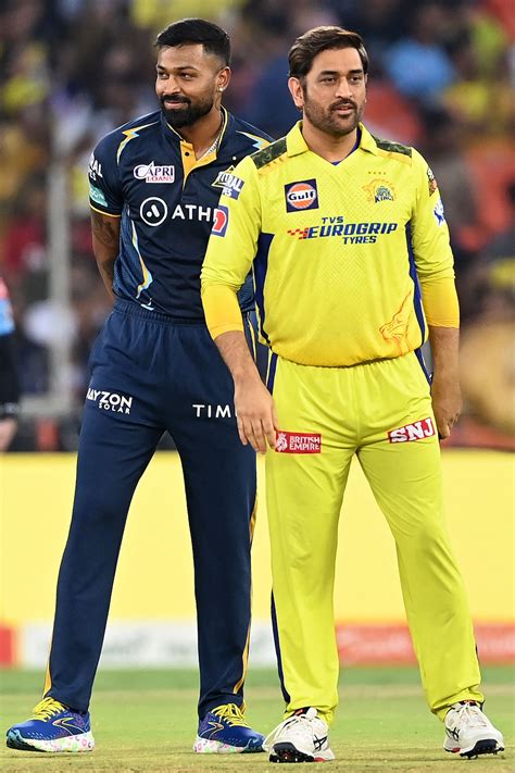 Hardik Pandya and MS Dhoni at the toss | ESPNcricinfo.com