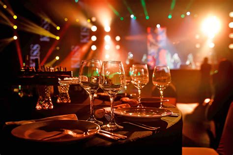 5 Best Dinner Shows in Orlando - Dining Experiences with Entertainment ...