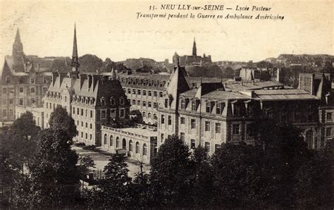 35. NEUILLY-sur-SEINE – Lycée Pasteur « Cartes postales anciennes