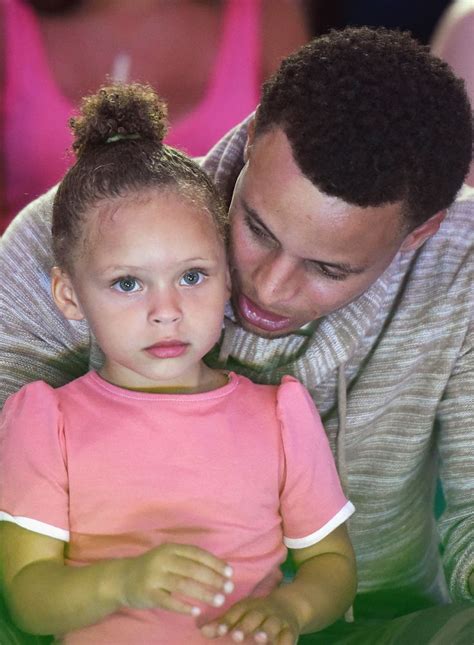 Stephen Curry and his adorable daughter Riley Stephen Curry Family, The ...