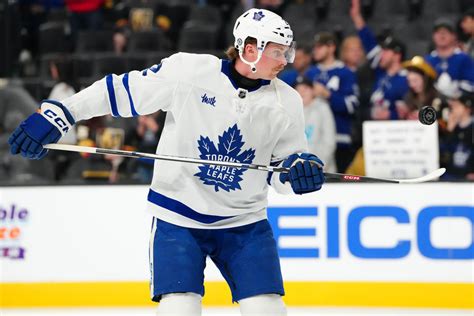 'It Kills Me To Have To Sit (Simon) Benoit': Why the Maple Leafs are ...