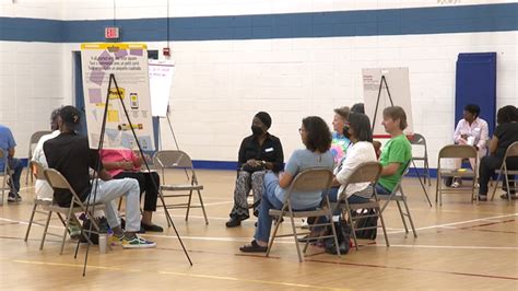 Chattanooga seniors rally for dedicated community center, city ...