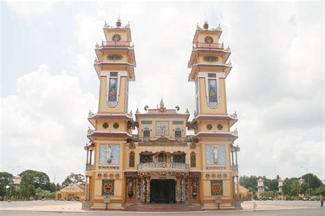 Kaleidoscope of Colors at Cao Dai Temple, Vietnam | Oh My Janey