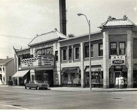 Downtown Pekin IL - A Glimpse of the Past