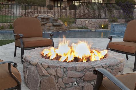 Choosing an outdoor fire pit