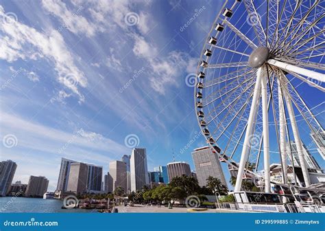 Miami, FL - USA - 11-30-2023: Skyviews Miami Observation Ferris Wheel and Downtown Skyline Along ...