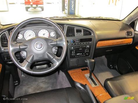 Charcoal Interior 2003 Nissan Pathfinder LE Photo #46515588 | GTCarLot.com