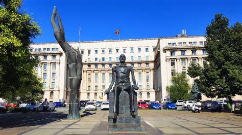 Statue of Iuliu Maniu - Visit Bucharest