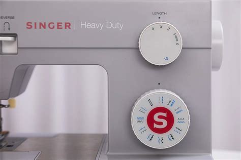 Singer Heavy Duty Sewing Machine - Durable Good Quality...