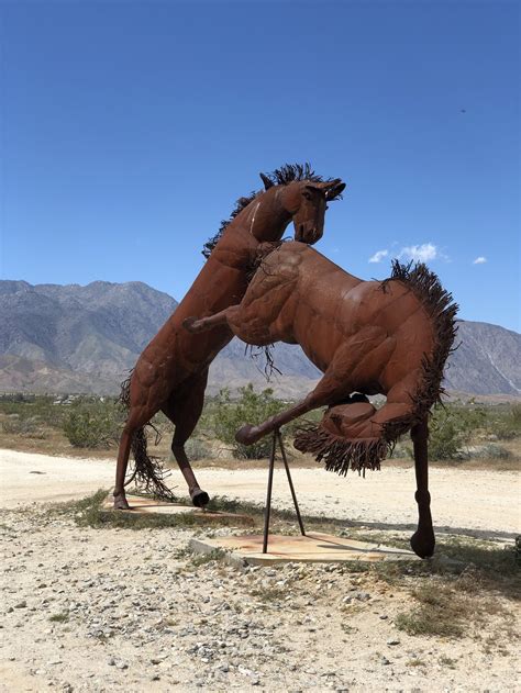 My 7 Favorite Roadside Art Installations — emilyventures