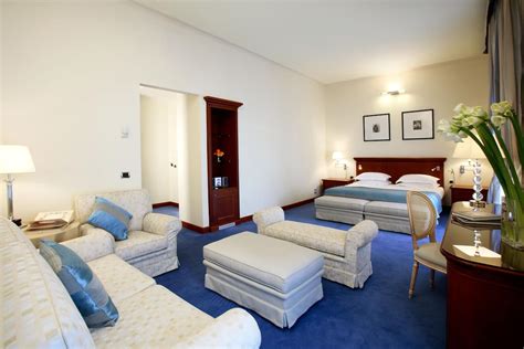 Starhotels Terminus in Naples: Find Hotel Reviews, Rooms, and Prices on ...