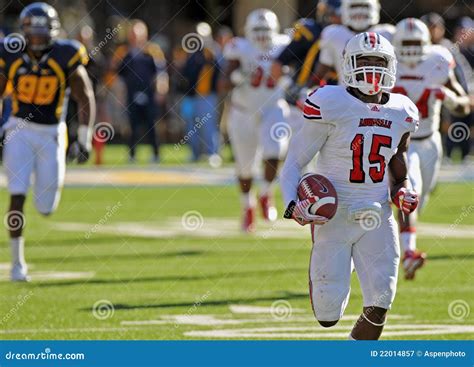 American College Football - Touchdown Run Editorial Photography - Image of sprint, block: 22014857