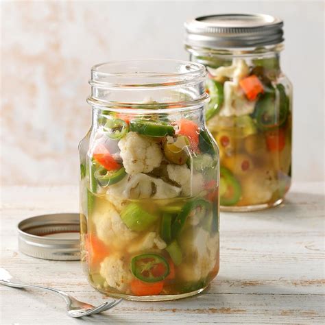 Chicago-Style Hot Giardiniera Recipe: How to Make It