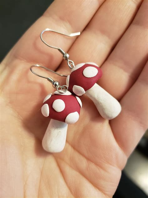 Mushroom earrings that I made from polymer clay! 🍄 : r/cottagecore