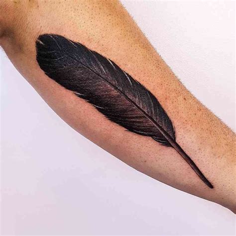 A second raven's feather for Tobias to match his first one ...