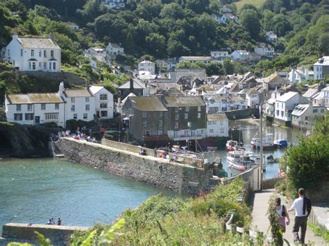 Polperro Beach - Photo "path to polperro" :: British Beaches