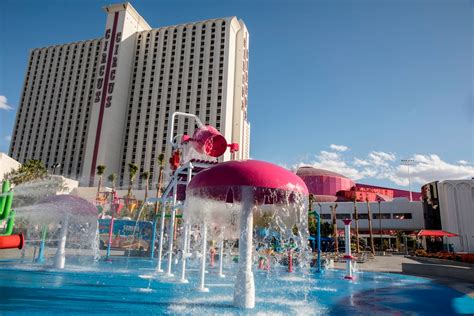 I Love Las Vegas Magazine...BLOG: New Water Fun Now Open At Circus Circus