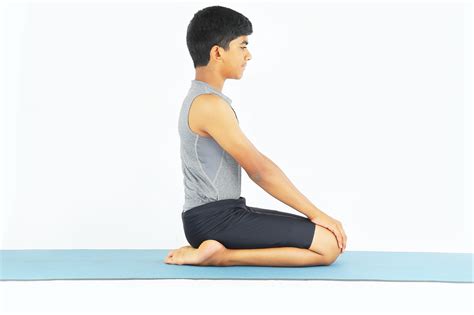 Vajrasana (Thunderbolt Pose) - The Yogi Hut