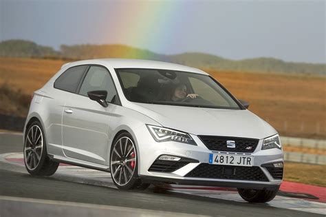 2017 Seat Leon Cupra 300 review | Autocar