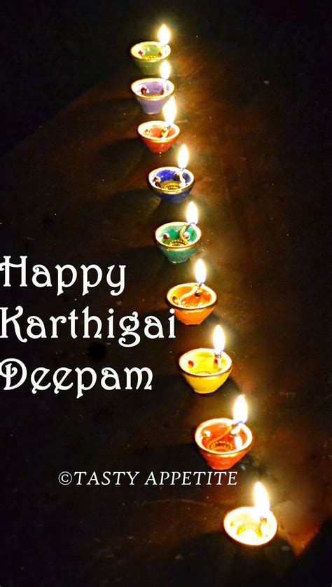 Karthigai Deepam / Karthigai Deepam Wishes / How is Karthigai Celebrated