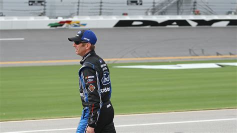 Greg Biffle wins Sprint Cup pole at Daytona | Sporting News