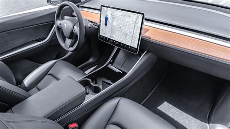 Tesla Model Y : 2021 Tesla Model Y Refresh Fixes Common Complaint : Das ...