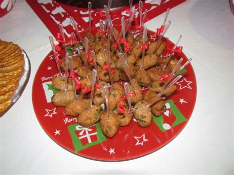 Christmas Meatballs | Christmas meatballs, Food, Meatballs