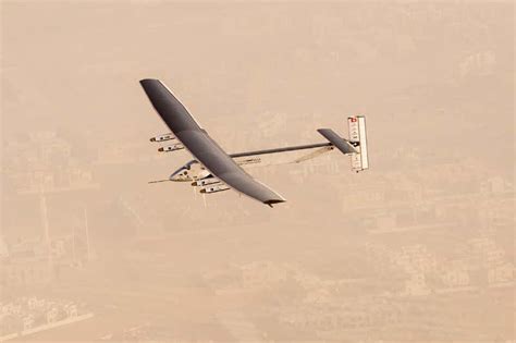 Look, no fuel! Solar-powered flight around world is go | New Scientist