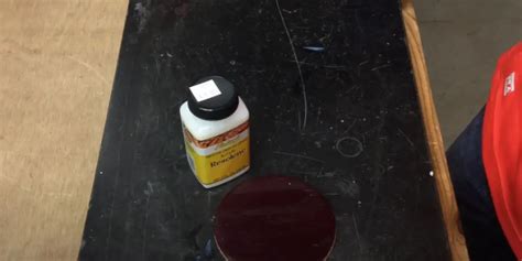 How to Apply Acrylic Resolene on Leather? - LeatherProfy