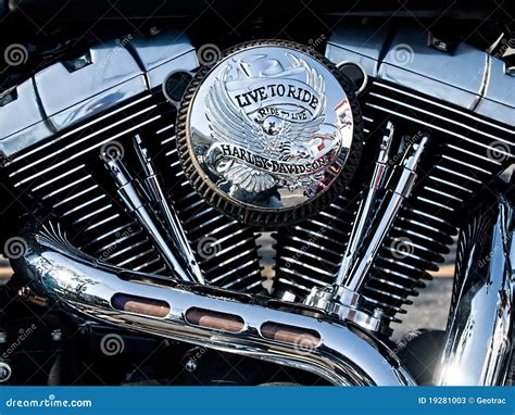 V-twin Motorcycle Engine Editorial Stock Photo - Image: 19281003