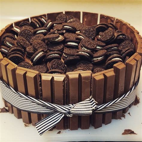 Kit Kat and Oreo Cake! | Chocolate kit kat cake, Kit kat cake, Kitkat cake