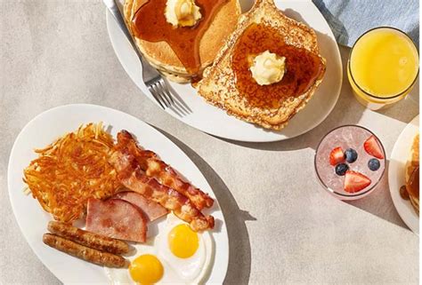 Ultimate BreakFEASTS Go BIG with IHOP® Breakfast Combos!