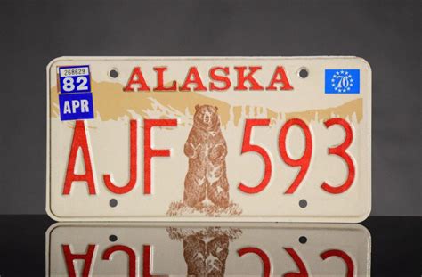 Alaskan License Plate- Bear – Sam McGee's