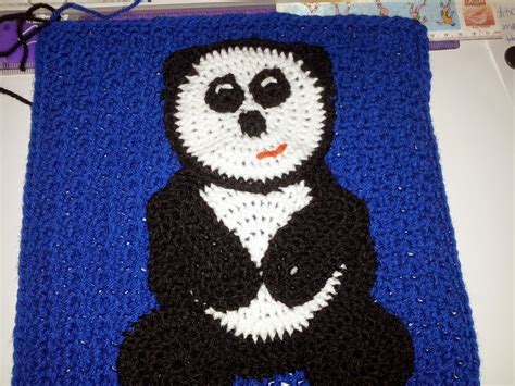 Blooming Lovely: WIP - Crochet Blanket - Ostrich & Panda