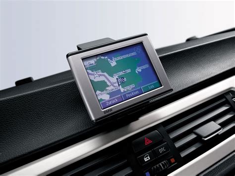 BMW 3-Series and 1-Series now with portable navigation system