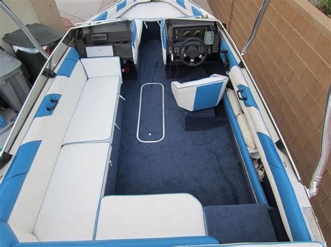 1989 Bayliner capri with live well pics - Google Search | Boat restoration, Boat interior ...