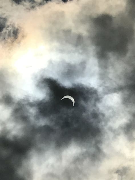 Eclipse from Philadelphia. : r/mildlyinteresting