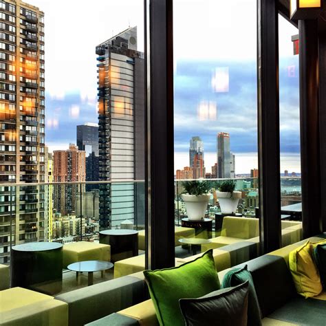 Rooftop bar - citizenM Times Square, NYC | Rooftop bar, Adventure ...