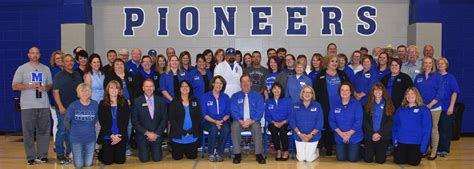 MCC Faculty & Staff Group Photo