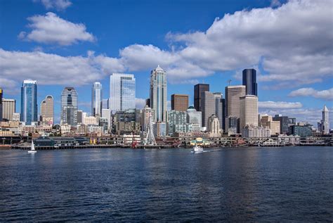 Seattle Waterfront – Photography by CyberShutterbug