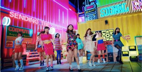 TWICE COMEBACK "SIGNAL MV" | K-Pop Amino