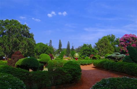 Lal Bagh Botanical Gardens, Bangalore - Entry Fee, Visit Timings ...