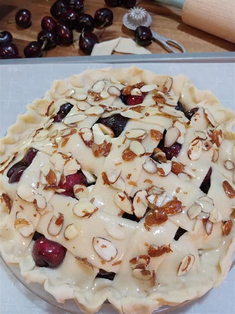 Sweet Cherry Pie Recipe; Bing Cherry Pie - Jett's Kitchen