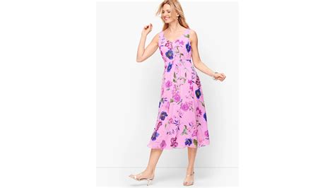 20 Best Sundresses for Women Over 50 in 2021 - Woman's World