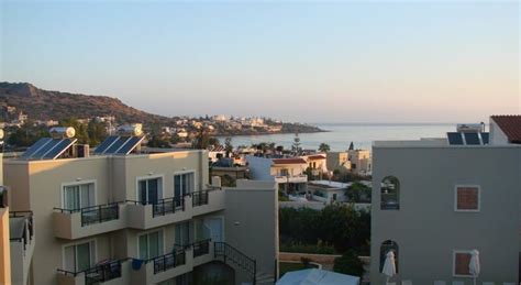 Rainbow Apartments - Stalis, Crete - On The Beach