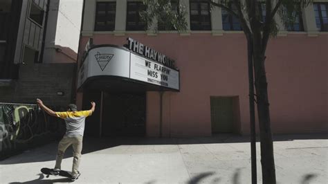 Discover Wilshire Boulevard's architecture from your car - Los Angeles ...