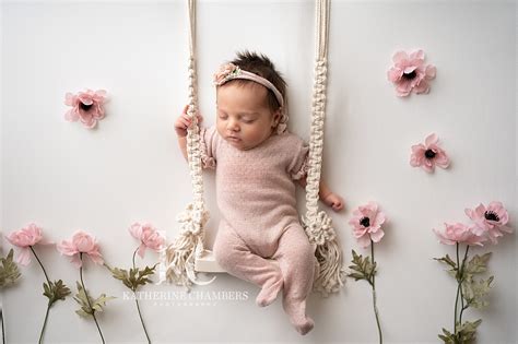 Brecksville Newborn Photography | Vada - Best Newborn Photographer