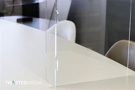 Plexiglass Barrier & Jigsaw Sneeze Guard Shields | Vancouver